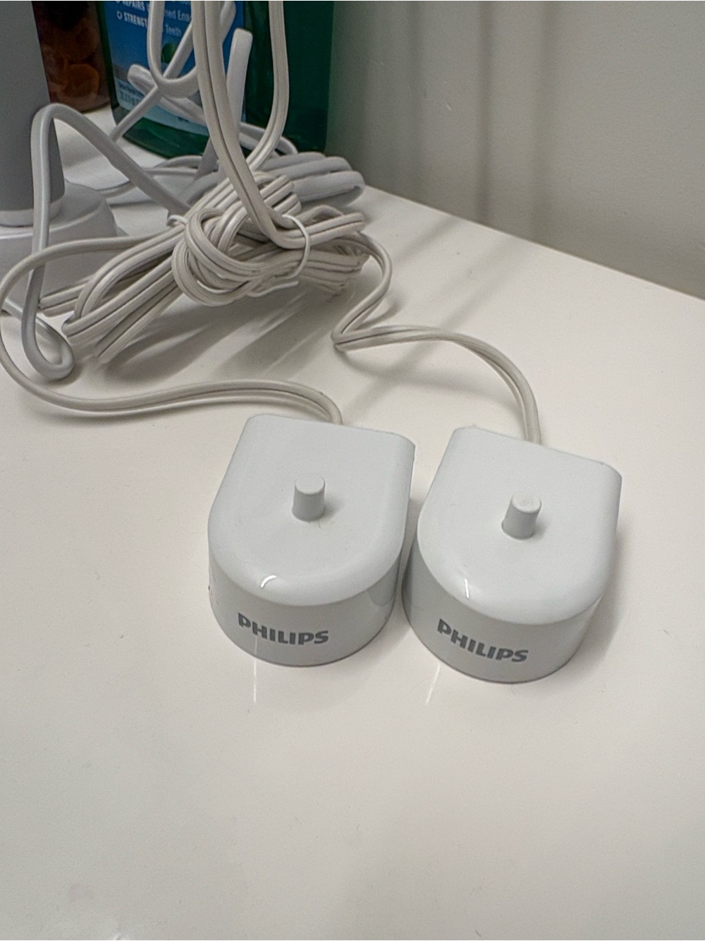 Phillips sonicare toothbrush charger - Picture 2 of 4
